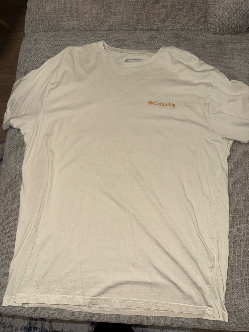 Columbia Men's Cream Short-Sleeve Tee with Small Gold Logo
